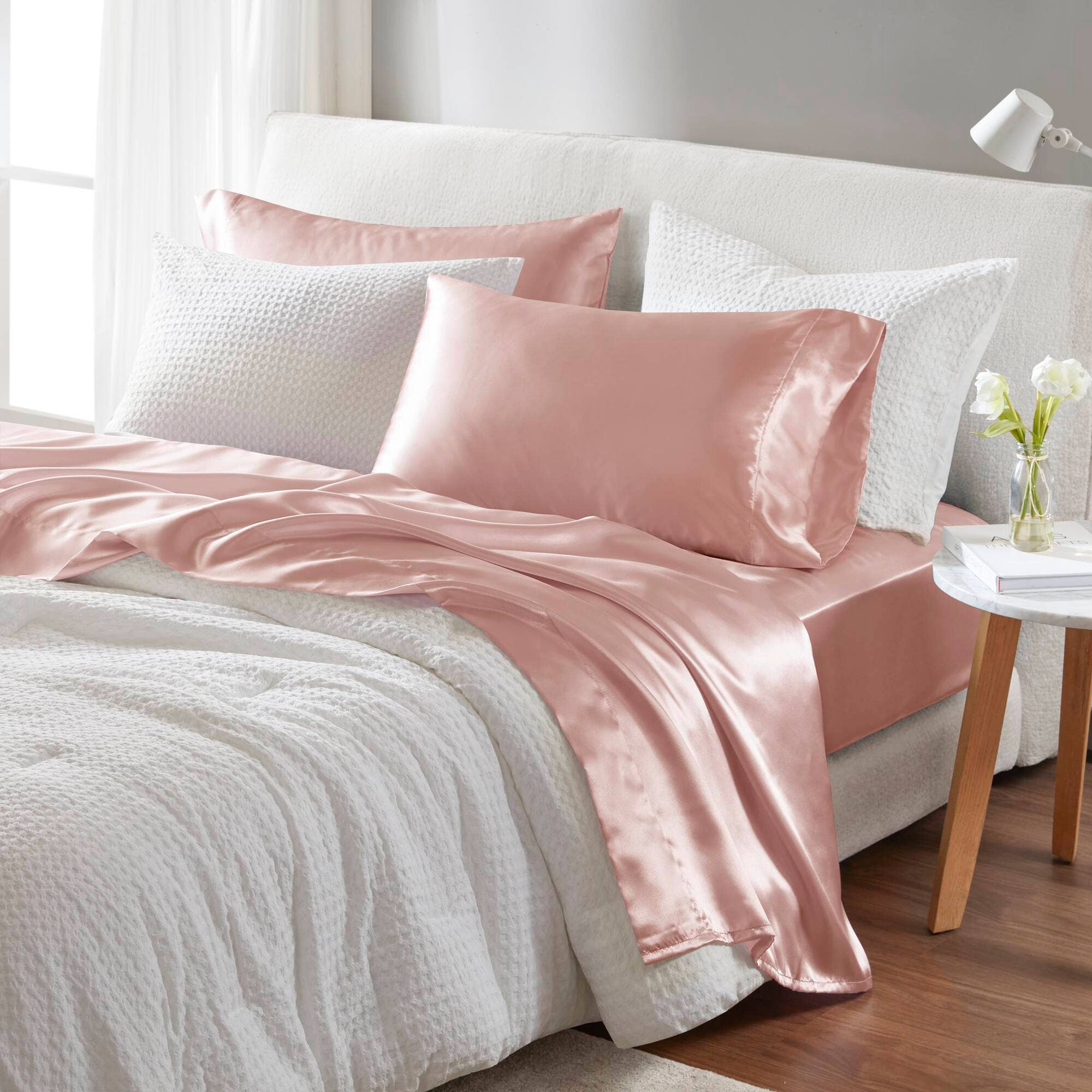 Olliix - Wholesale Sheet Set - Luxury Satin 6-Piece Sheet Set, Blush Pink7