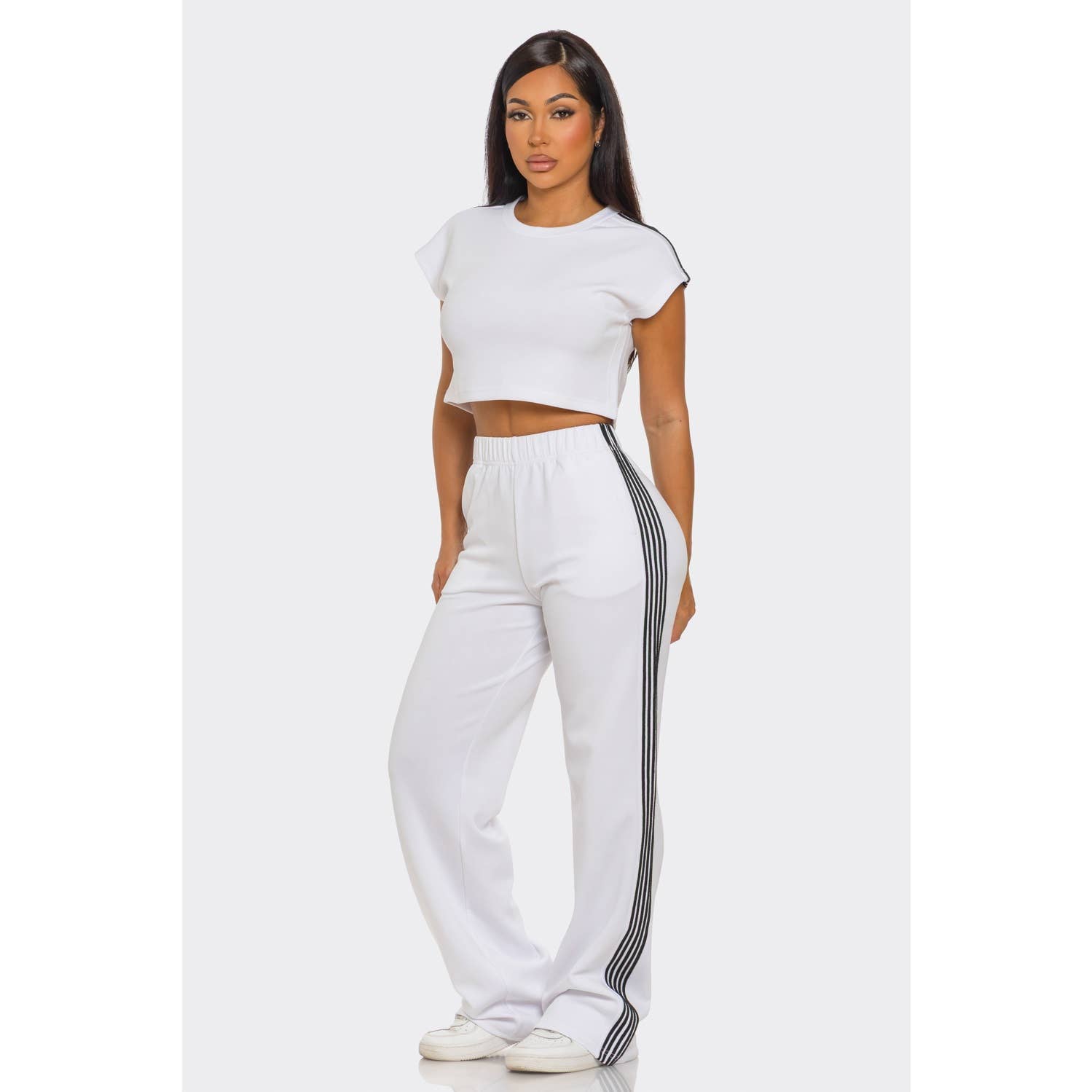 HiteJeans - Vendita all'ingrosso Completo sportivo - Donna - Set con Crop Top e Pantaloni da Tuta8