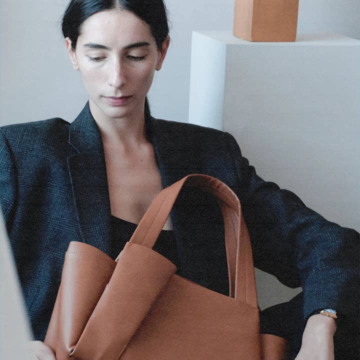 Imago - A - Wholesale Tote Bag - Women's - Nº60 Gio - Tan