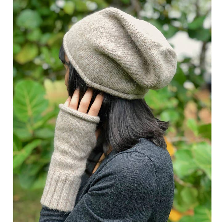 SLATE + SALT - Wholesale Gloves - Women's - Beige Essential Alpaca Gloves