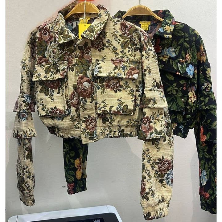 DORCAS - Wholesale Jacket - Women's - Flower Printed Crop Jacket6