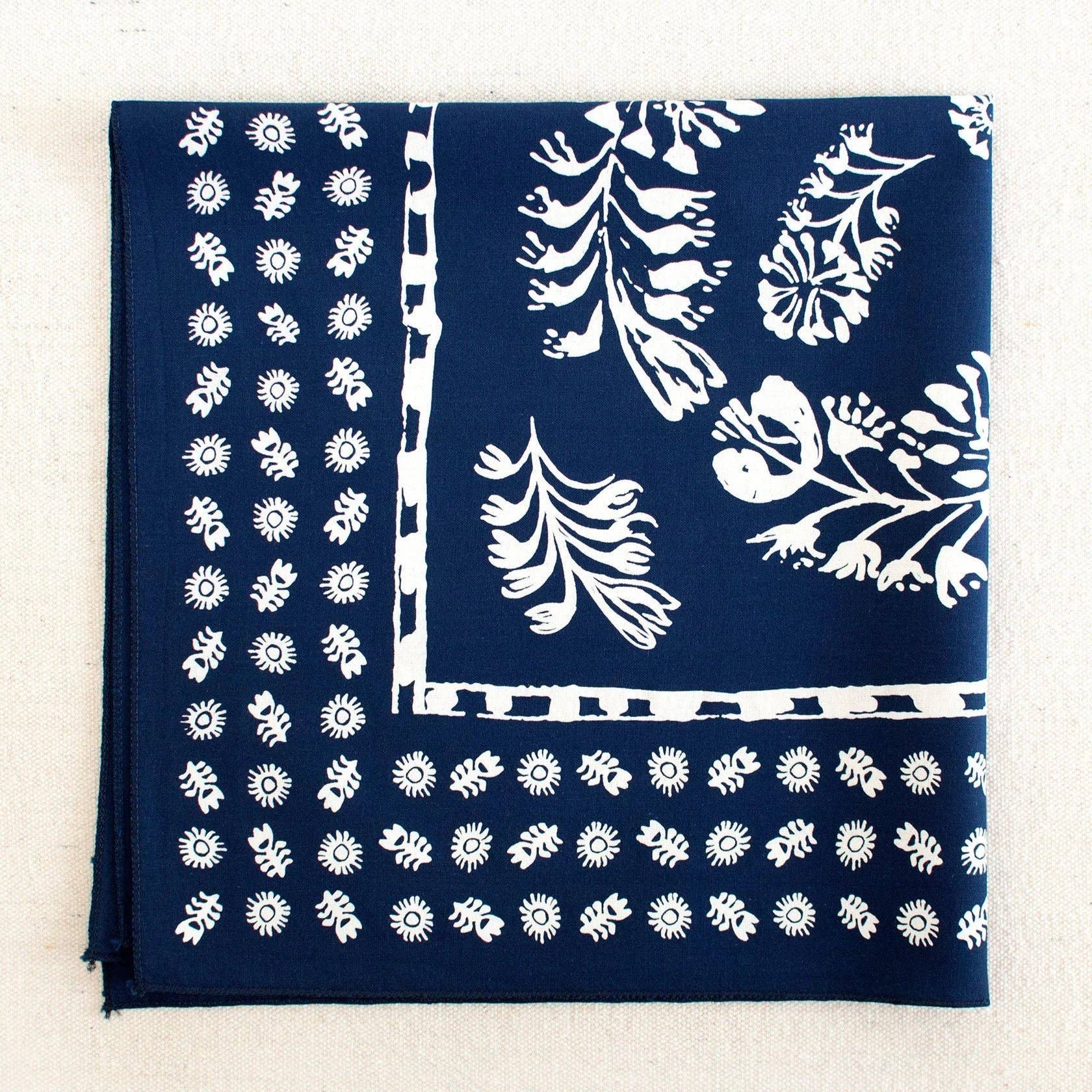 Abracadana – wholesale Bandana – Unisex – Navy Floral Bandana1