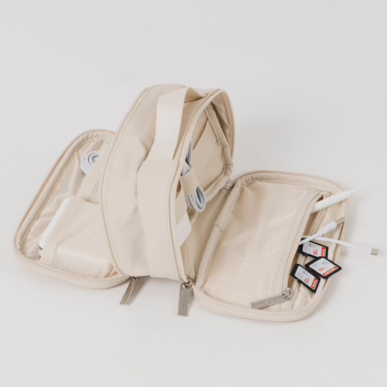 augustnoa – Großhandel Beutel – Damen – Tech-Organizer von augustnoa3