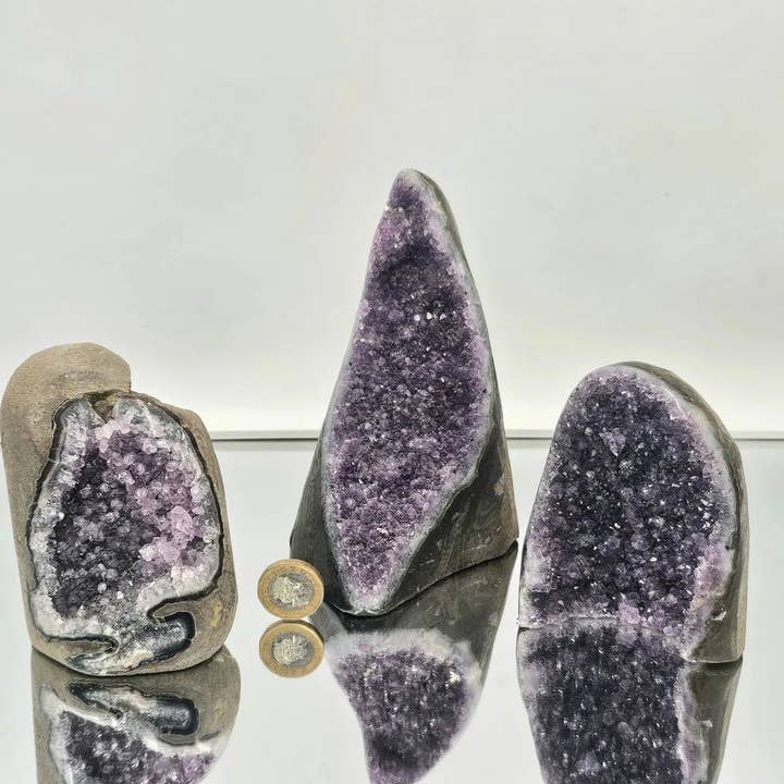 Distinction Crystals - Venta al por mayor Piedras/cristales espirituales - Oferta por lotes de geoda de cristal de amatista uruguaya de 2 kg (especial C)