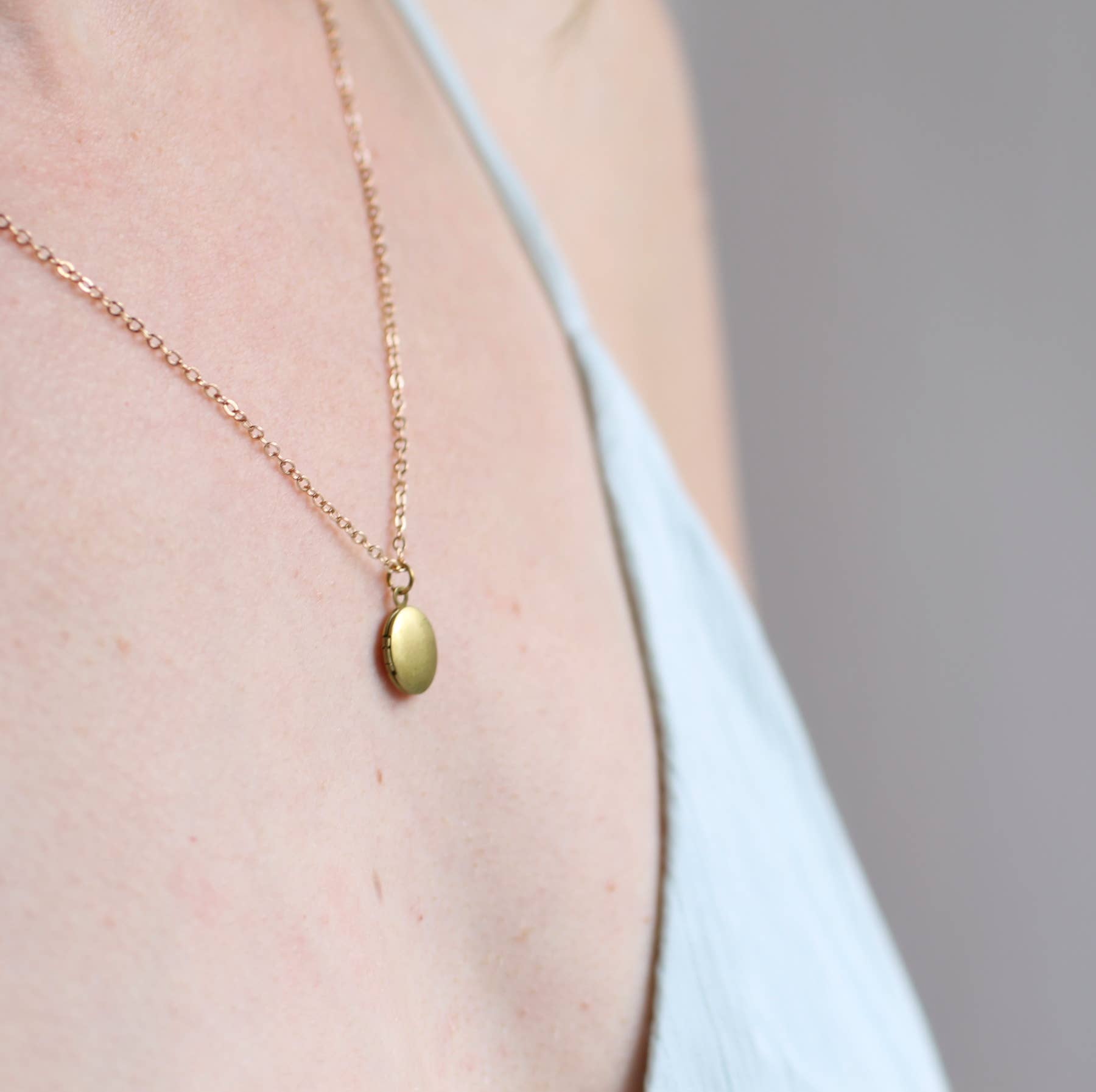 Silk Purse, Sow's Ear - Wholesale Locket Necklace - Tiny Oval Engraved Botanical Brass Locket3