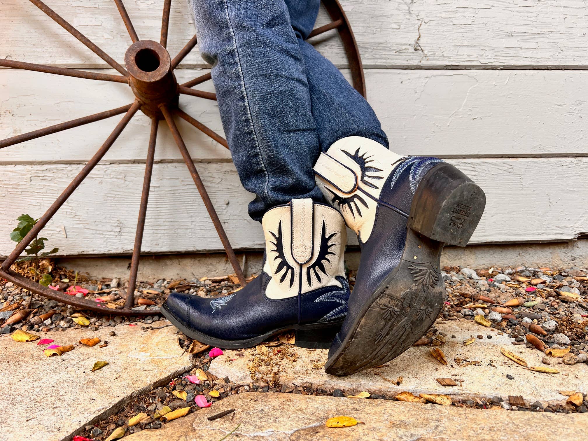 Desert Bloom Boots, LLC - Vente Bottes de cowboy – femme - Dentelle Saphir de Figuier de Barbarie6