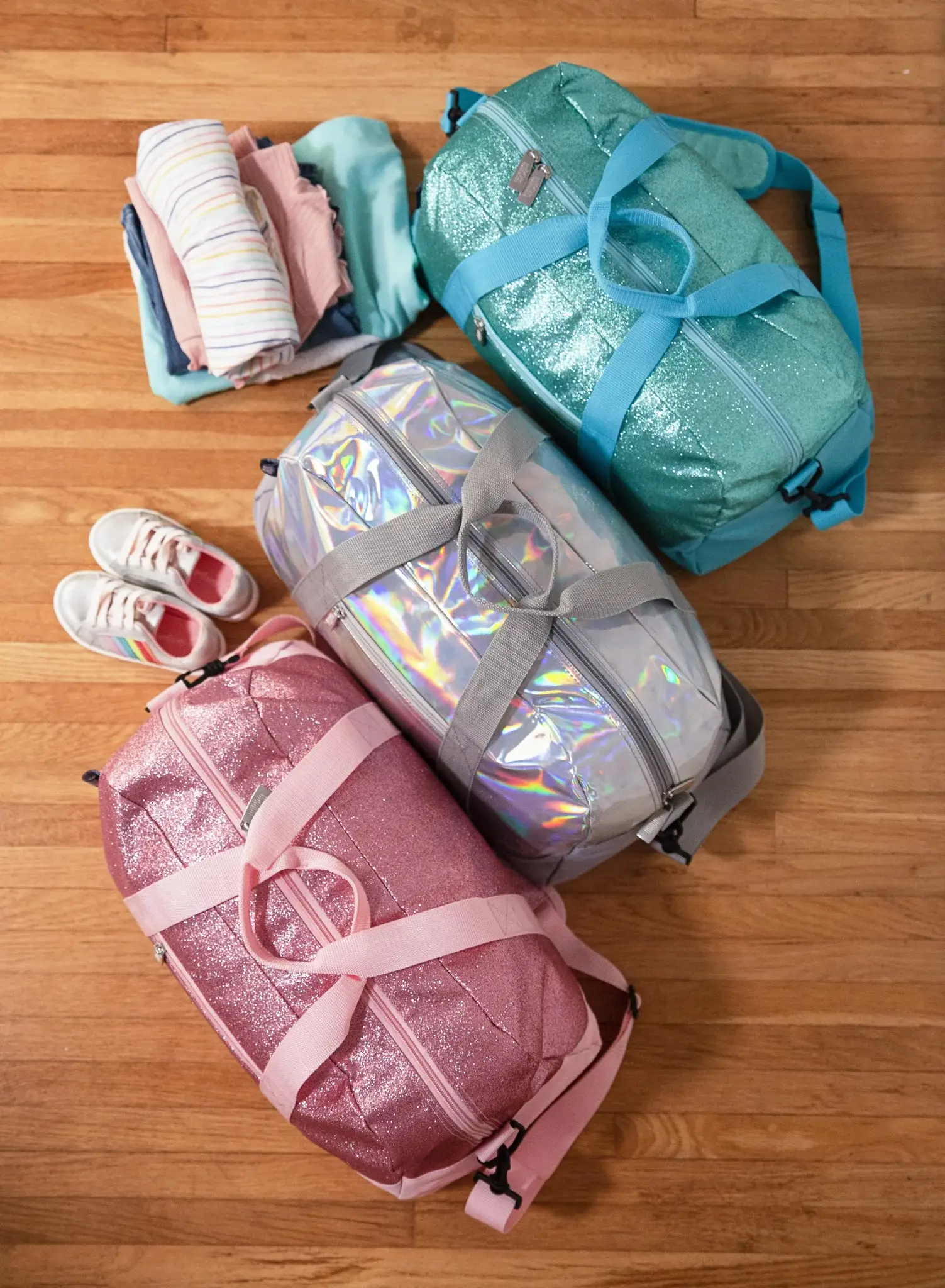 Wildkin - Wholesale Weekender Bag - Kids - Pink Glitter Overnighter Duffel Bag4