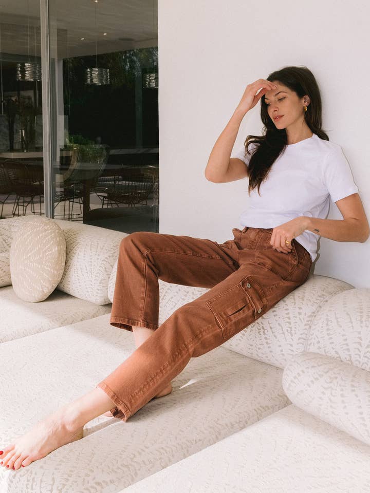 HIGH RISE PATCH POCKET CARGO STRAIGHT JEANS V3376RB and other Purchase Wholesale jbd. Free Returns & Net 60 Terms on Faire trending on Faire.
