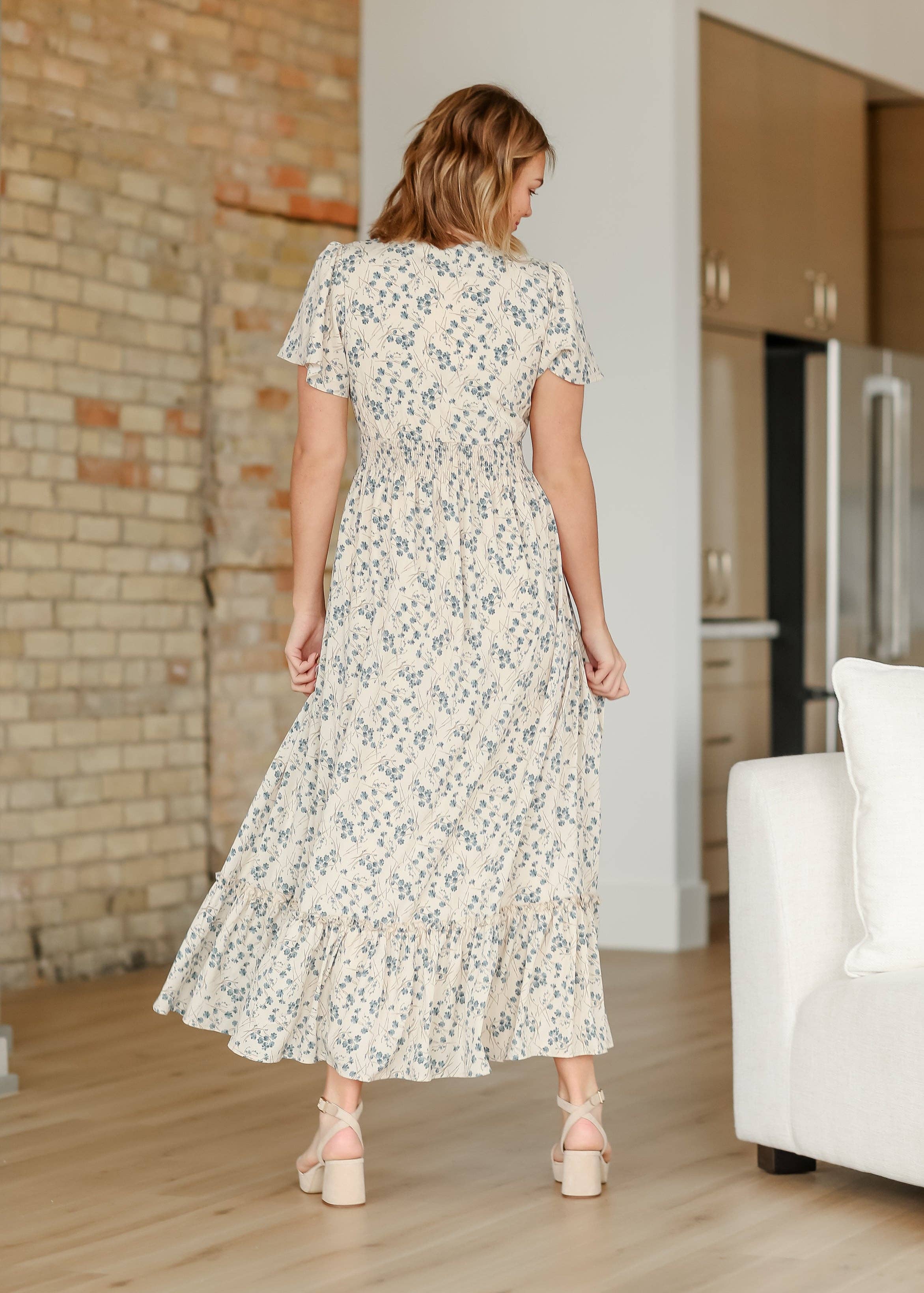 Inherit Clothing Company – wholesale Dress – Women's – Isabella V Neck Flutter Sleeve Floral Maxi Dress2