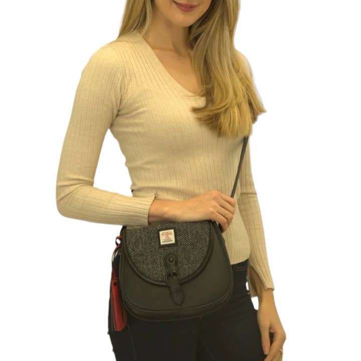 Patrick King Woollen Company - Wholesale Top Handle Bag - Women's - Harris Tweed Saddle Bag - Grey1