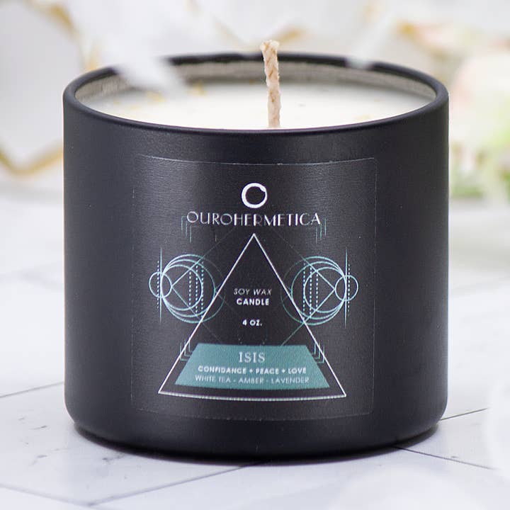Vela de soja Isis Ritual con ingredientes botánicos y cuarzo para venta al por mayor de OuroHermetica