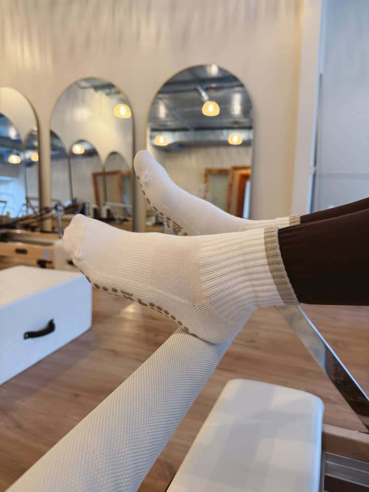 Happiest Hour - Wholesale Socks - Women's - Cream with Tan Stripe Pilates Grip Sock