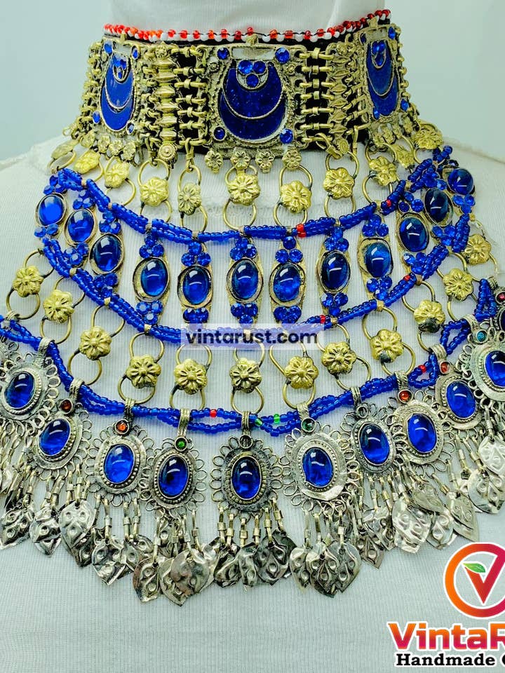 Vintage-Halskette mit blauen Steinen, einzigartige Kuchi-Halskette für den Großhandel von vintarust