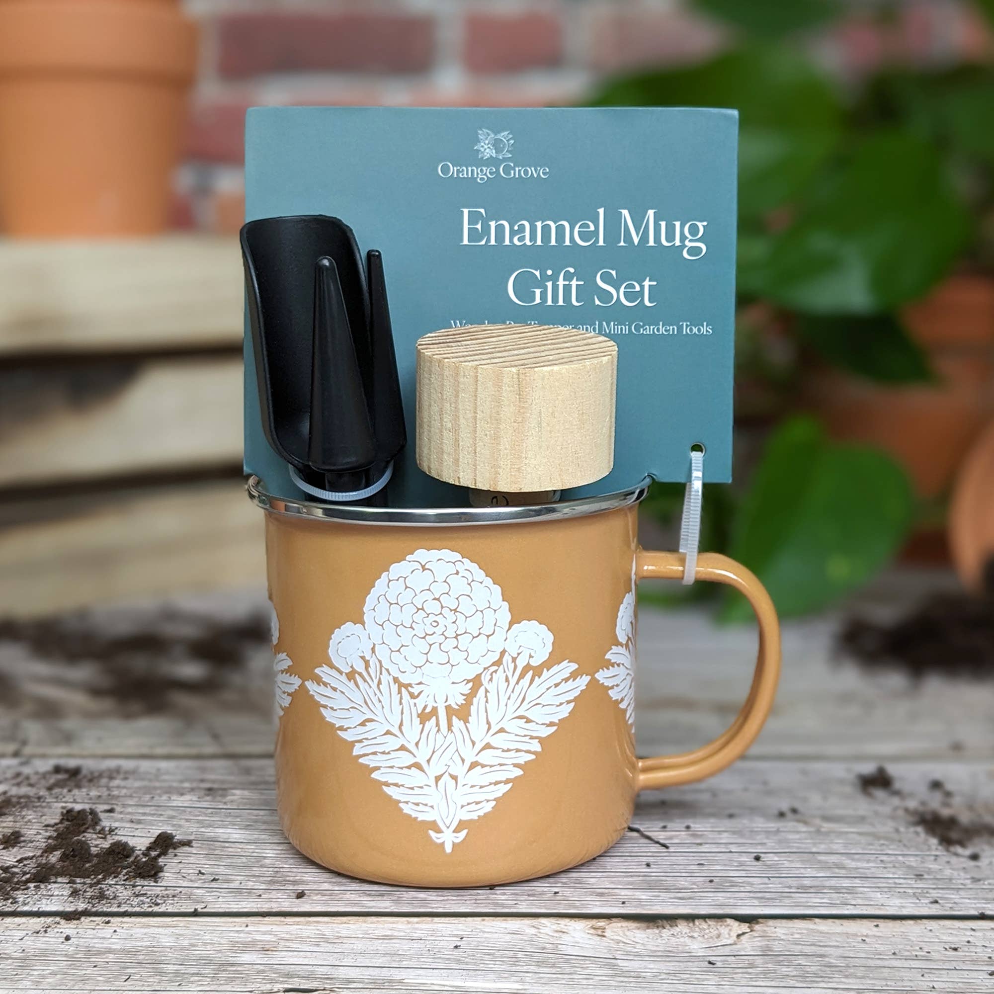 Wholesale Orange Grove Mini Garden Tools & Enamel Mug Gardening for your  shop – Faire UK