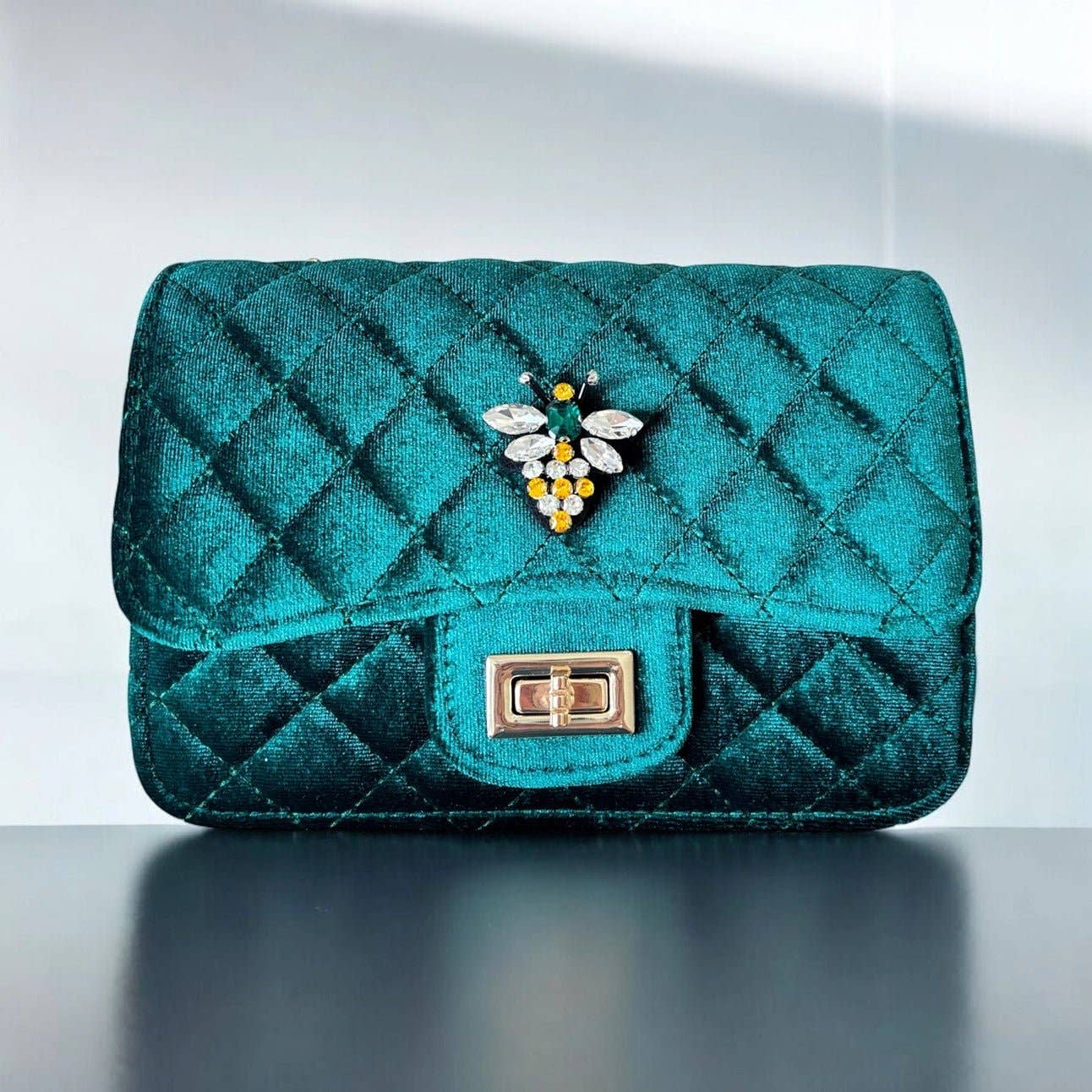 OE! – wholesale Kuvertväska - Dam – BEE LUXE VELVET VÄSKA0