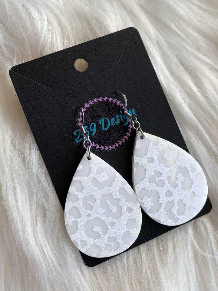 Léopard blanc pour la vente par 269 Design