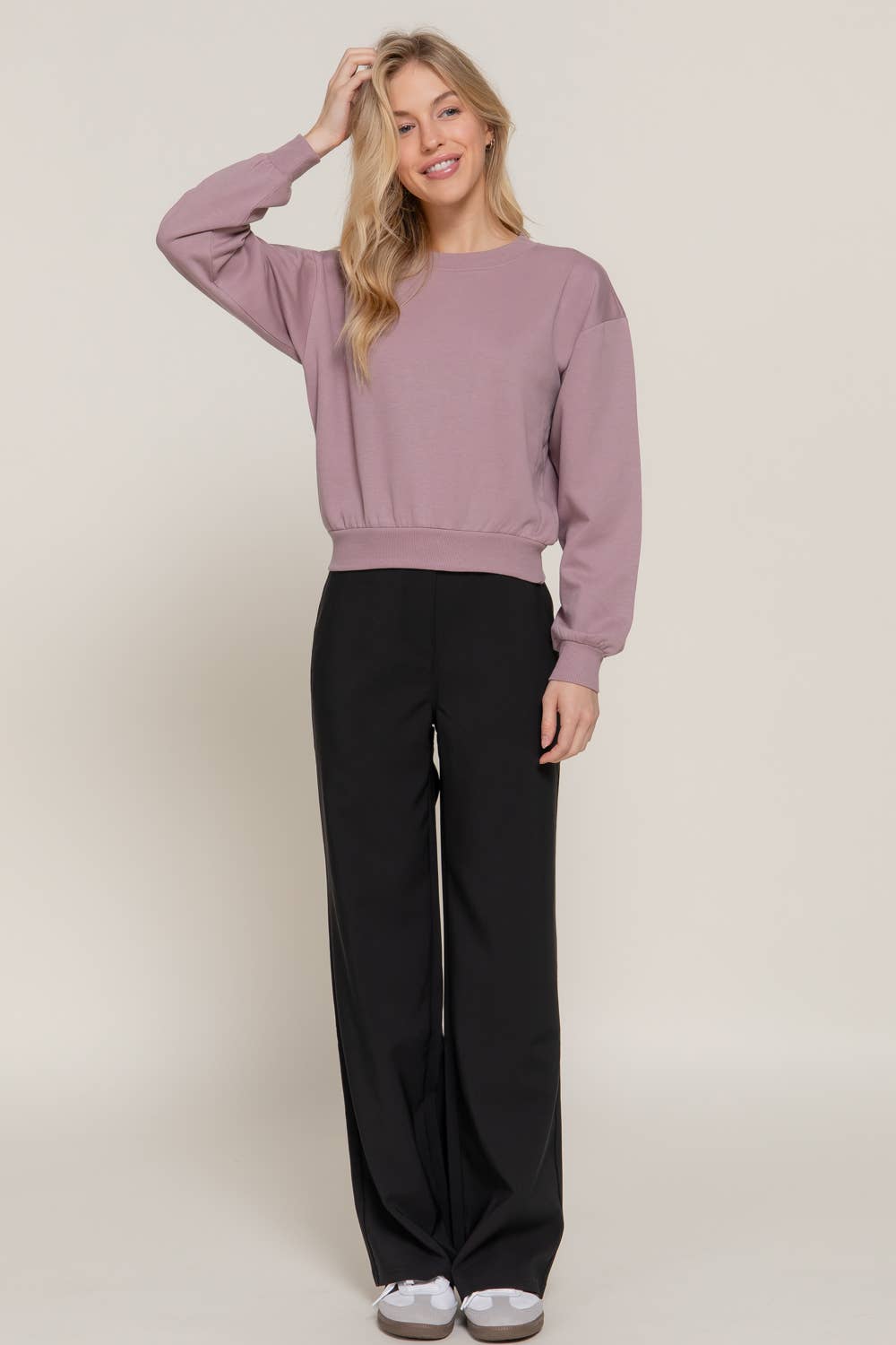 Active Basic | Active USA – Engroshandel Sweatshirt - Dame – Crop sweatshirt med rund hals og lange ærmer15