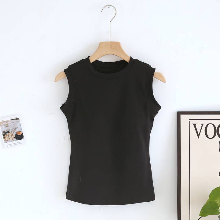 Rosa Clothing - Wholesale Tank Top - Women's - Basic cotton blend sleeveless R-neck tee self bra tank top