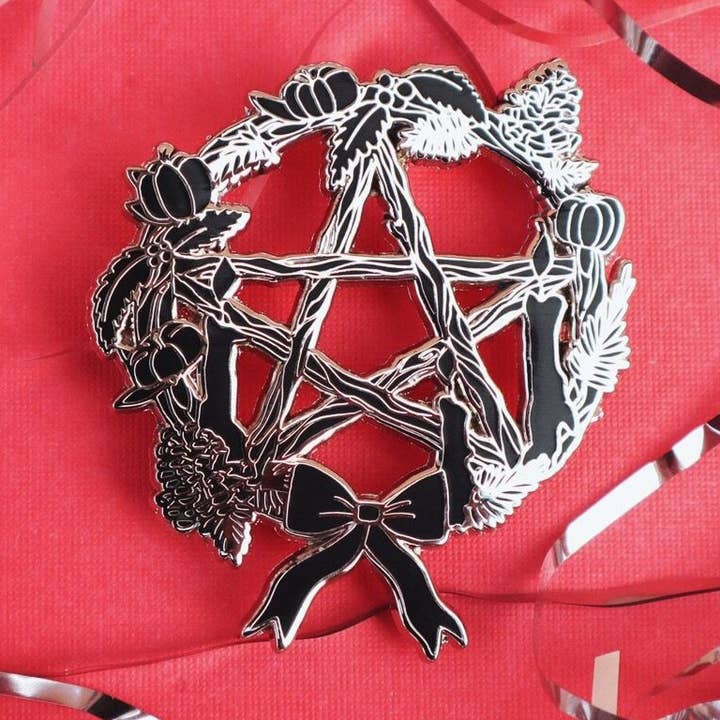 Lady Moon Co.® – wholesale Brooch – Pentacle Wreath Brooch3