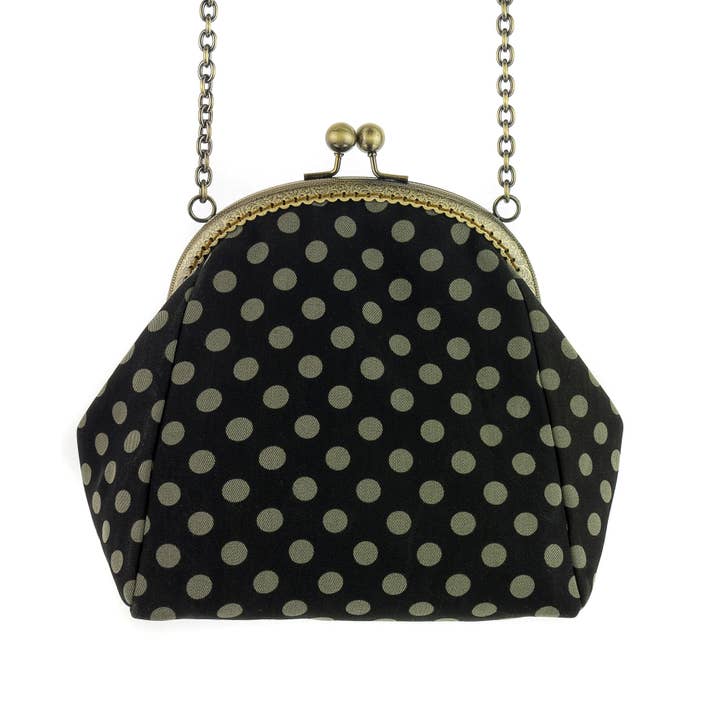 Sac douillet Medium CBM6_AW23 pour la vente par Dafne limited edition accessories