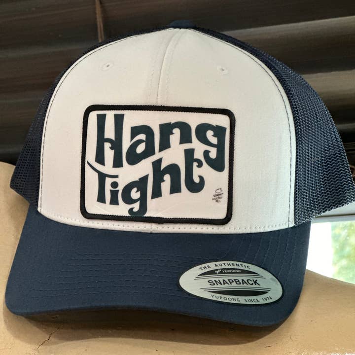 Chapeau Hang Tight (options multicolores) pour la vente par Crooked Halo