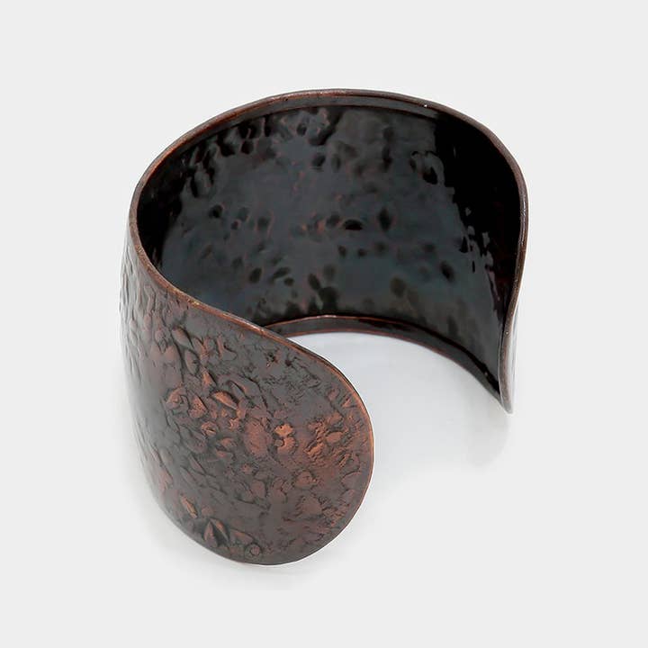 Sensibling Corp. - Wholesale Cuff Bracelet - Hammered metal crossed gun cuff bracelet8