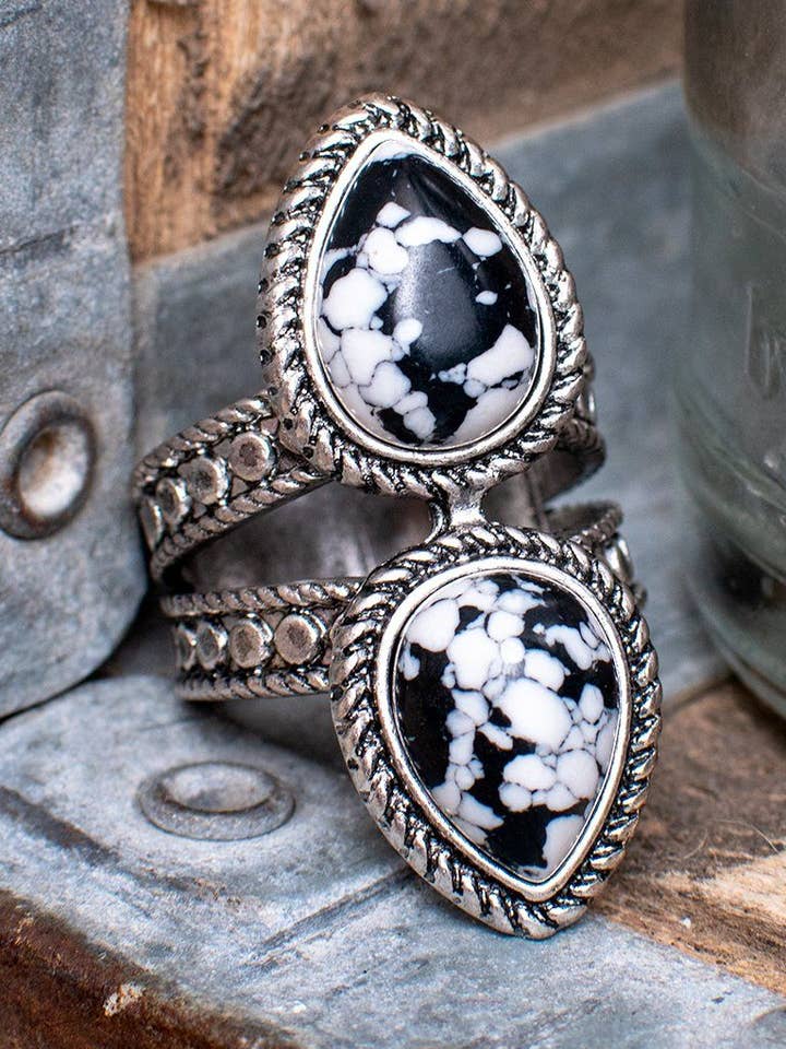 Callie Mirrored Teardrop Stone Ring in Black and White for wholesale by Cheekys Brand