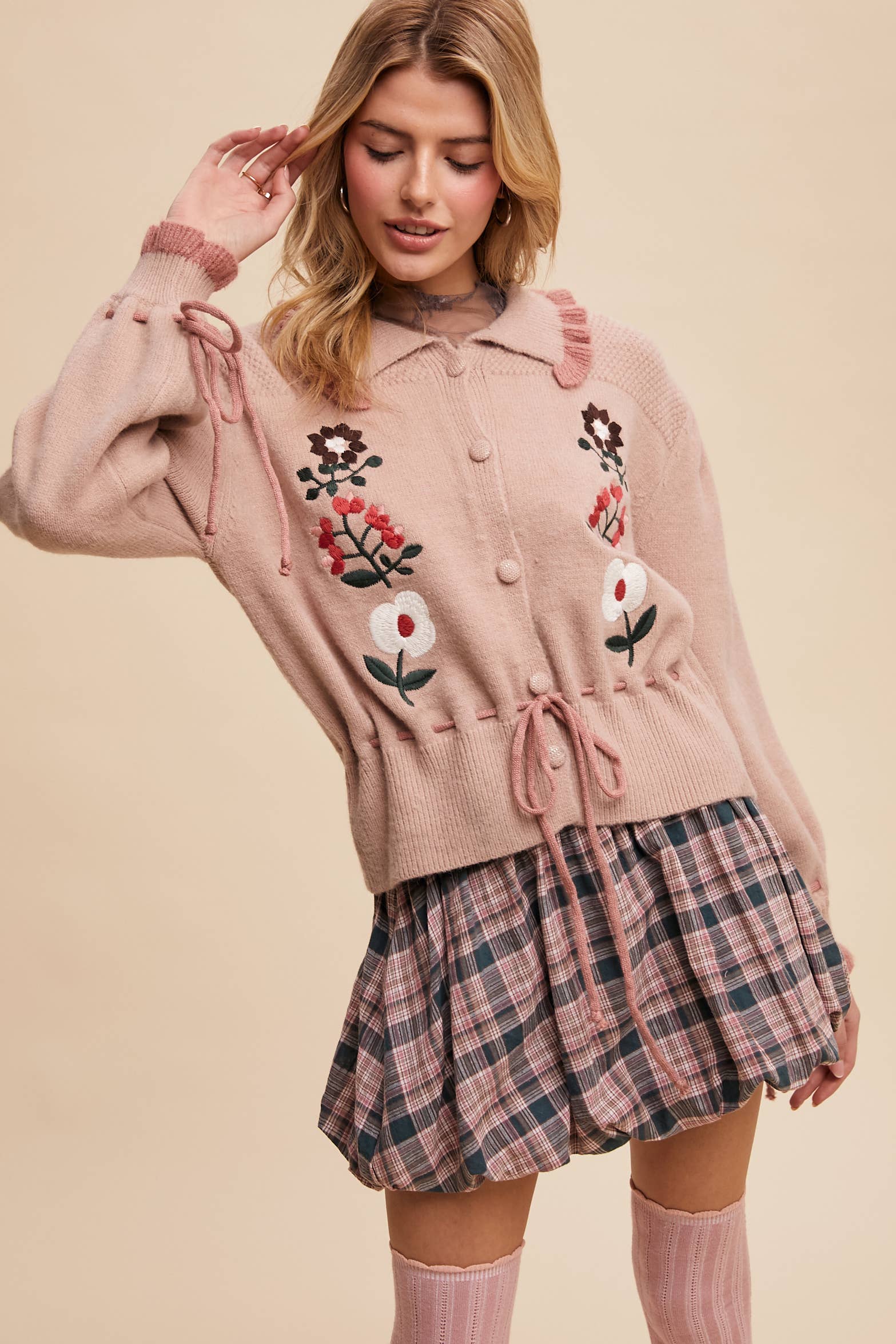 Listicle - Wholesale Cardigan - Women's - Floral Embroidered Knit Cardigan Sweater2