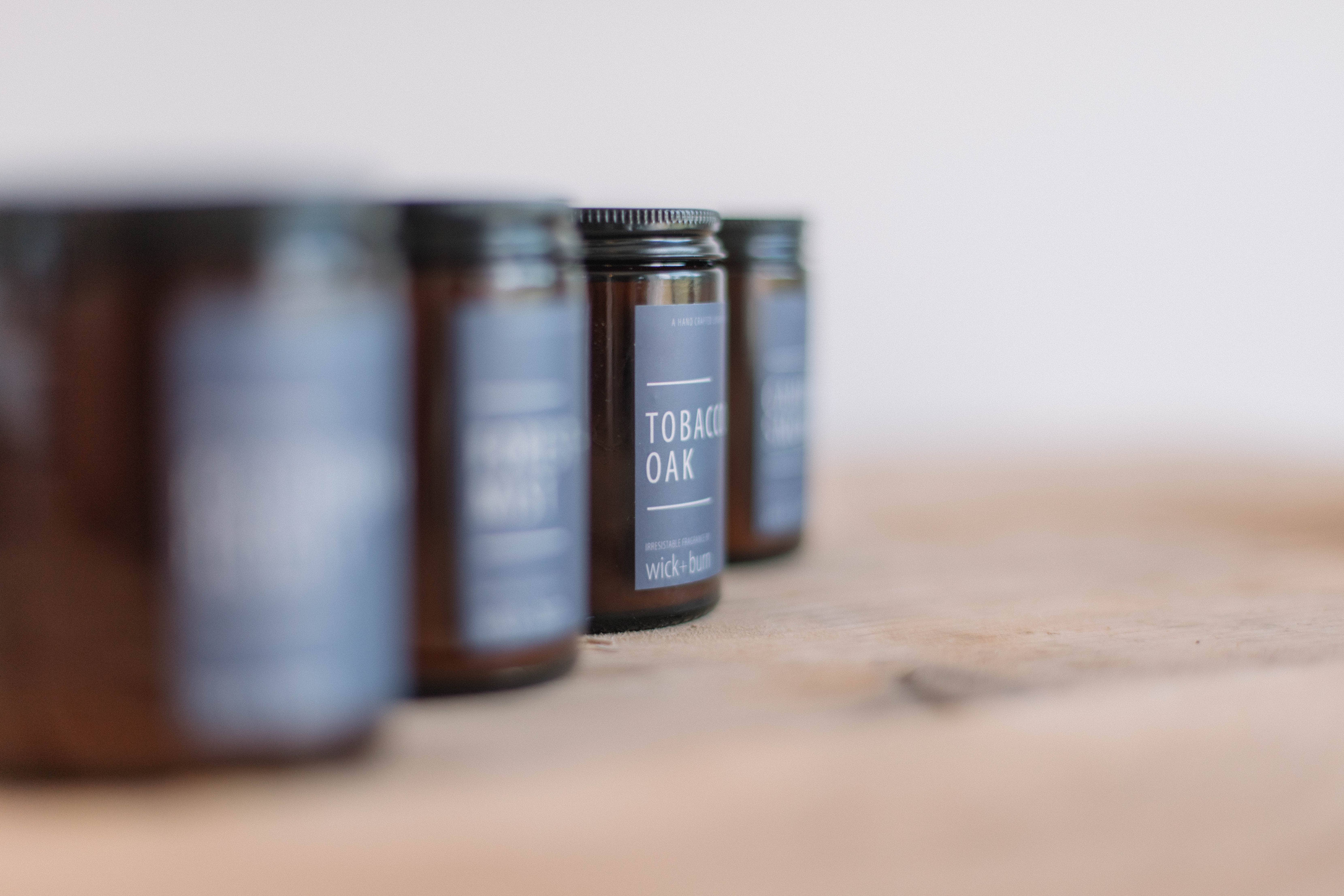 Scent.ily – wholesale Jar/filled candle – Wick+Burn: Campfire & Smoke: 6oz4