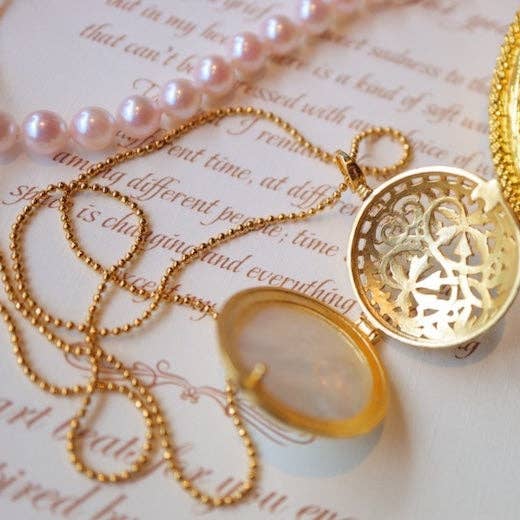 LanLivia - Vente Collier à médaillon - Collier à médaillon rond à ouverture par sachet MOP