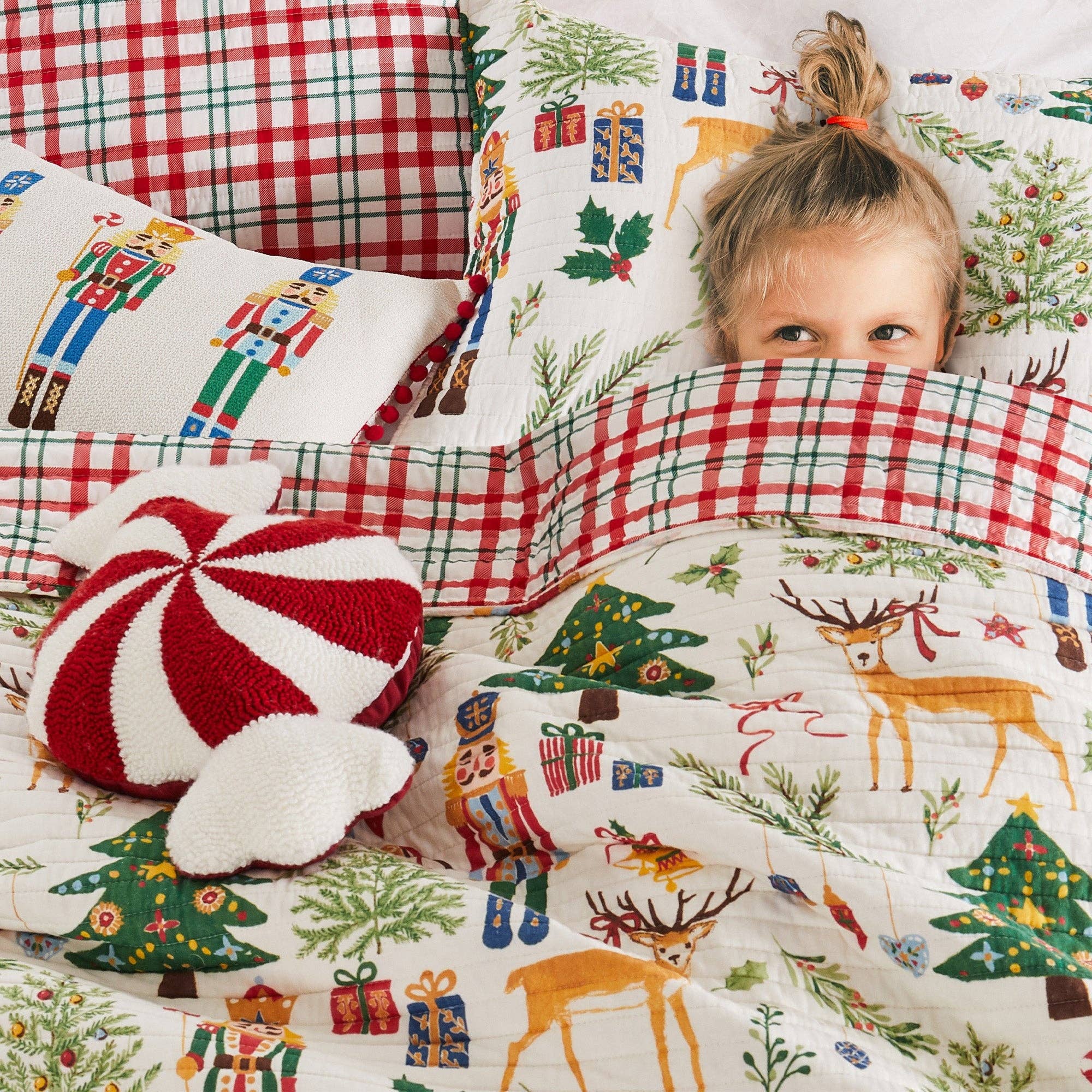 Multi Nutcracker Quilt Set for wholesale on Faire4