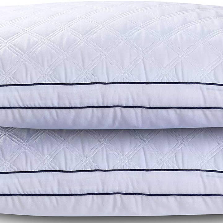 Lot de 2 oreillers matelassés à soufflets de qualité supérieure pour les personnes dormant sur le côté et sur le dos pour la vente par Lux Decor Collection