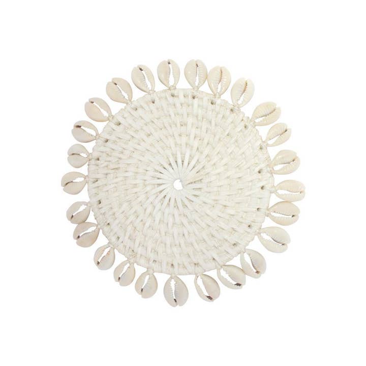 Bali Harvest - Wholesale Onderzetters - Rotan onderzetter met Cowrie Shell - Witte Boho Straw Raffia