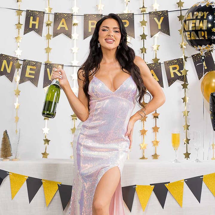 BCCDQ24383- Irisierendes Pailletten-Maxikleid mit Schlitz an der Seite für den Großhandel von IWT Brands