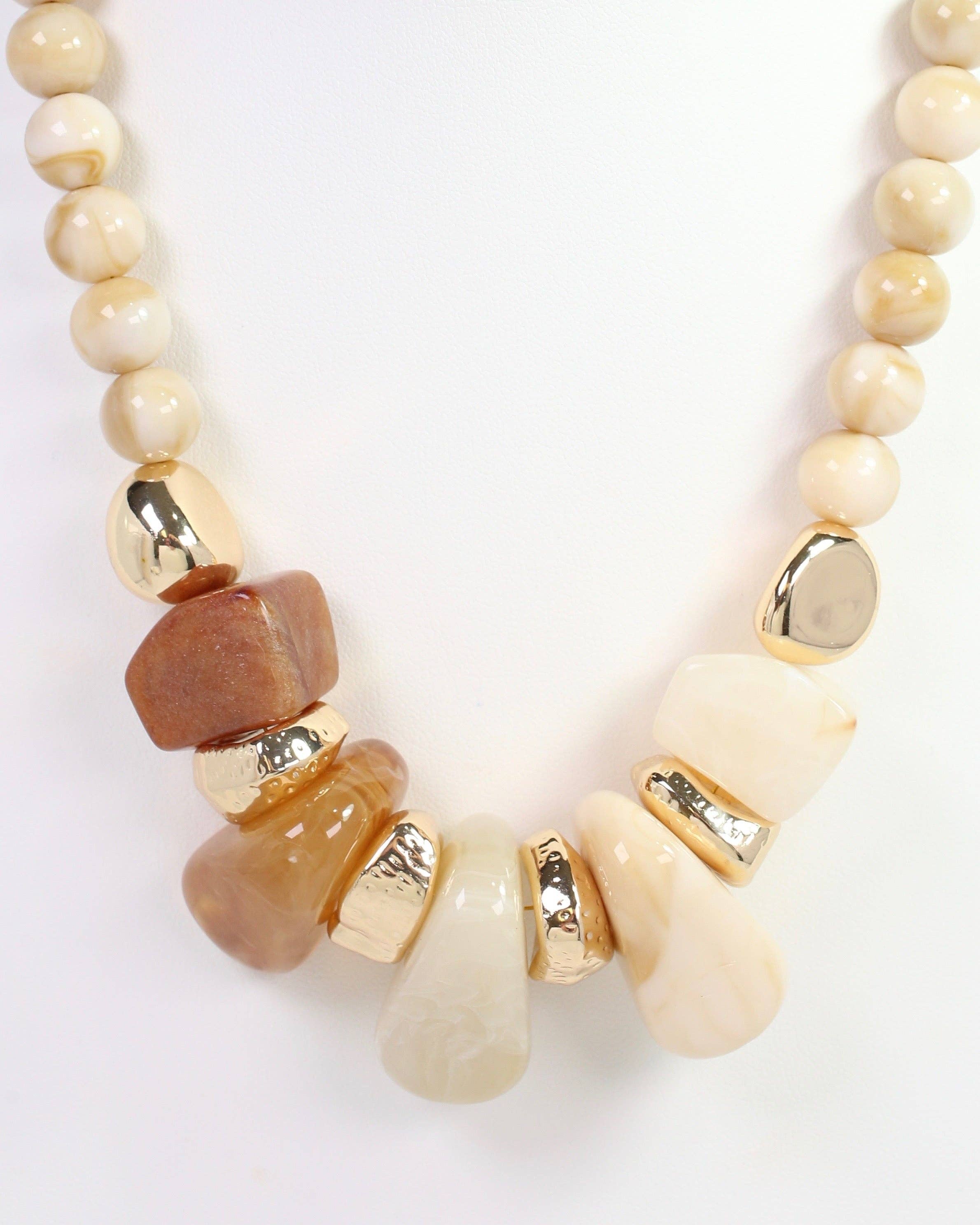 Caroline Hill - Wholesale Beaded/Pearl Necklace - Buena Chunky Beaded Necklace Natural2