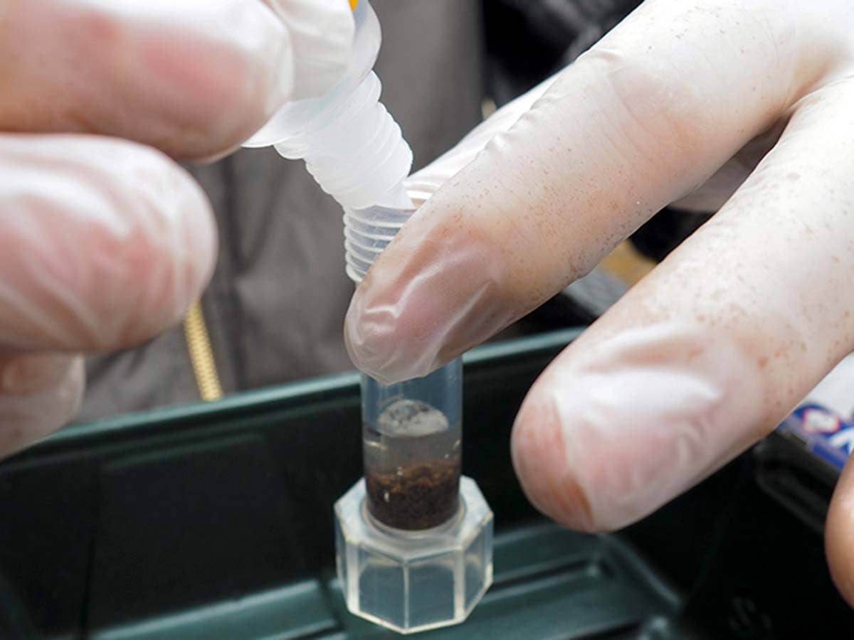 JARDIN Y NATURA OUTDOOR & GARDEN PRODUCTS SL - Vente Outil de jardinage - Kit d'analyse du sol - SOIL LAB2