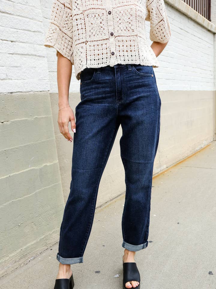 Judy Blue High-Rise Boyfriend Dark Blue Wash Jeans (Open Pack) for wholesale by Promenade