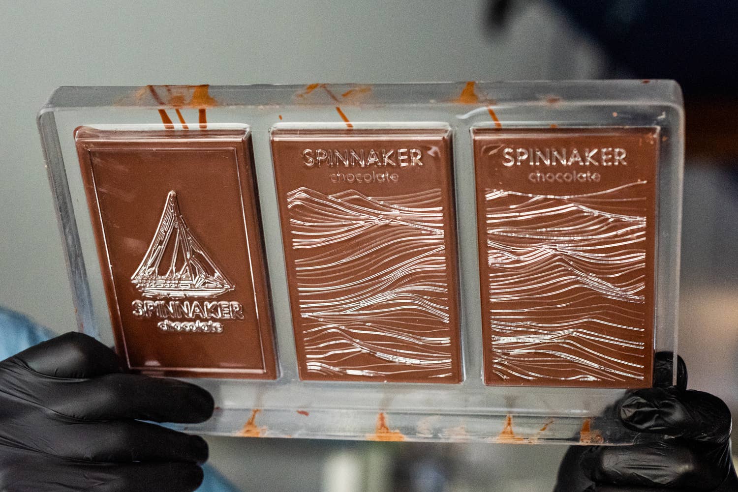 Spinnaker Chocolate - Wholesale Chocolate - 58% Colombia Dark Oat Milk2
