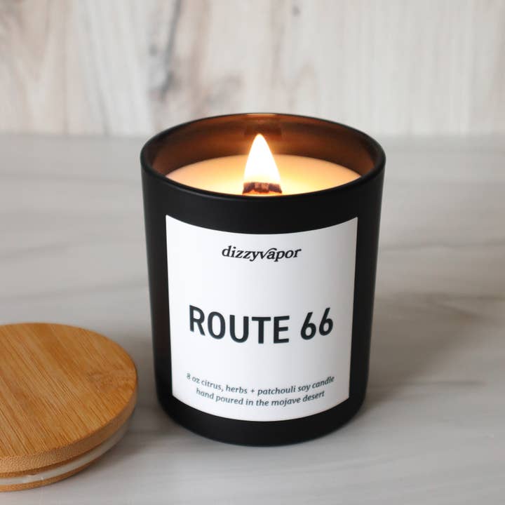Route 66 | Bougie au soja coulée à la main aux agrumes, au poivre et au patchouli pour la vente par Dizzyvapor Candle Co.