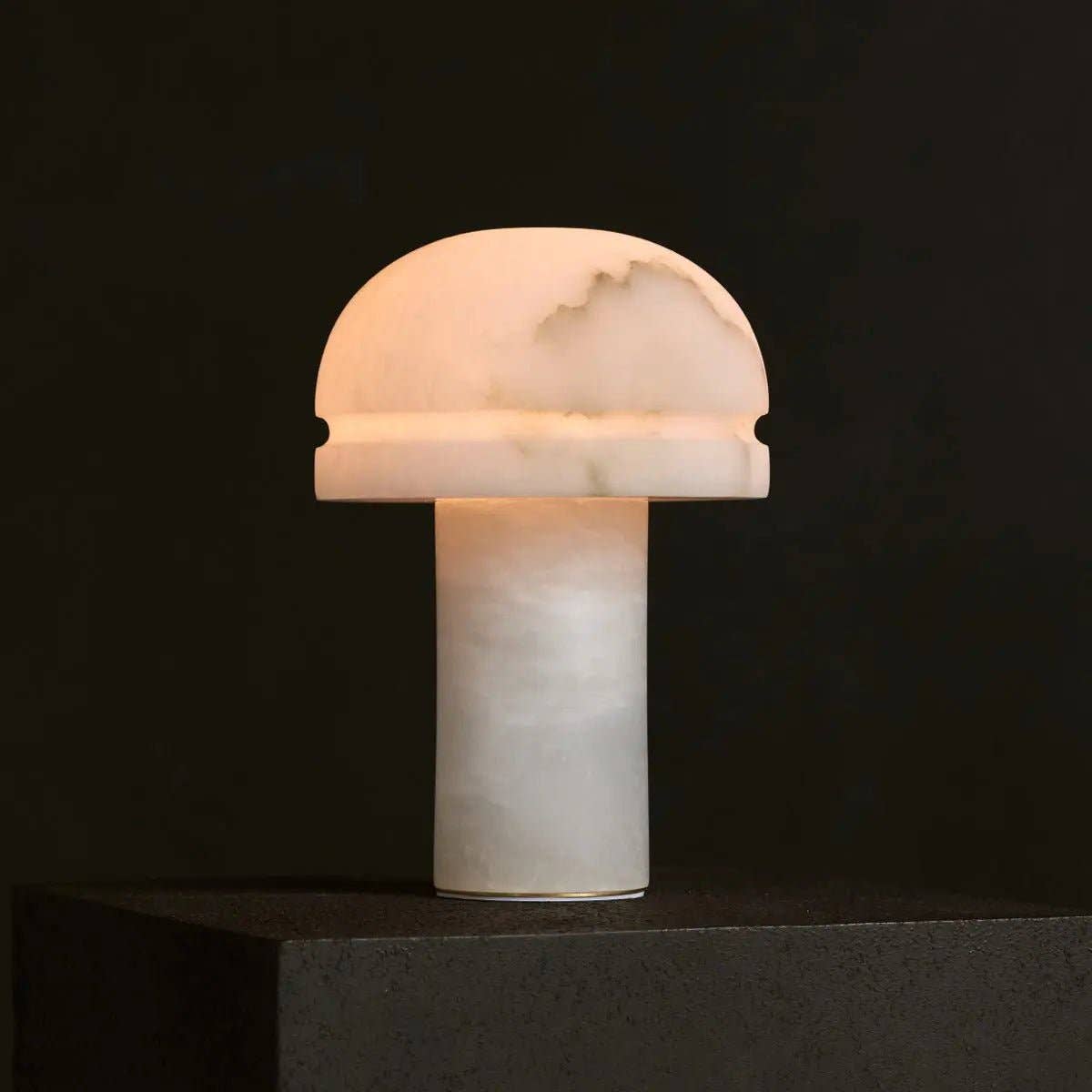 Tavellio - Wholesale Accent/Desk Lamp - Leonardo Stylish Alabaster Lamp | Elegant Lighting3