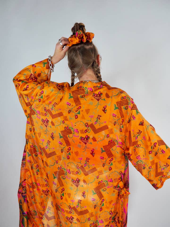 Vagabond Ibiza - Wholesale Kimono - Women's - The Kardash Kimono Mid-Length – Upcycled Vintage Sari Kimono15