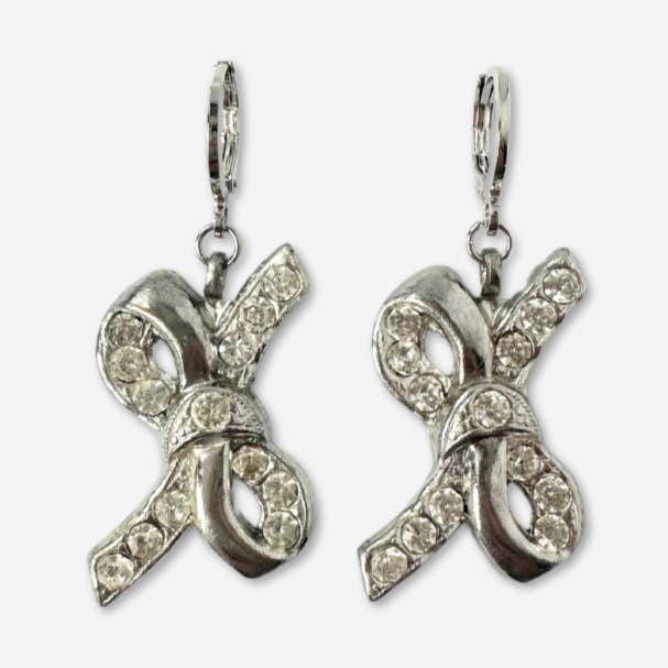 Orecchini a fiocco in argento e strass trasparenti vintage rimodellati per la vendita all'ingrosso da parte di Lulu’s Petals