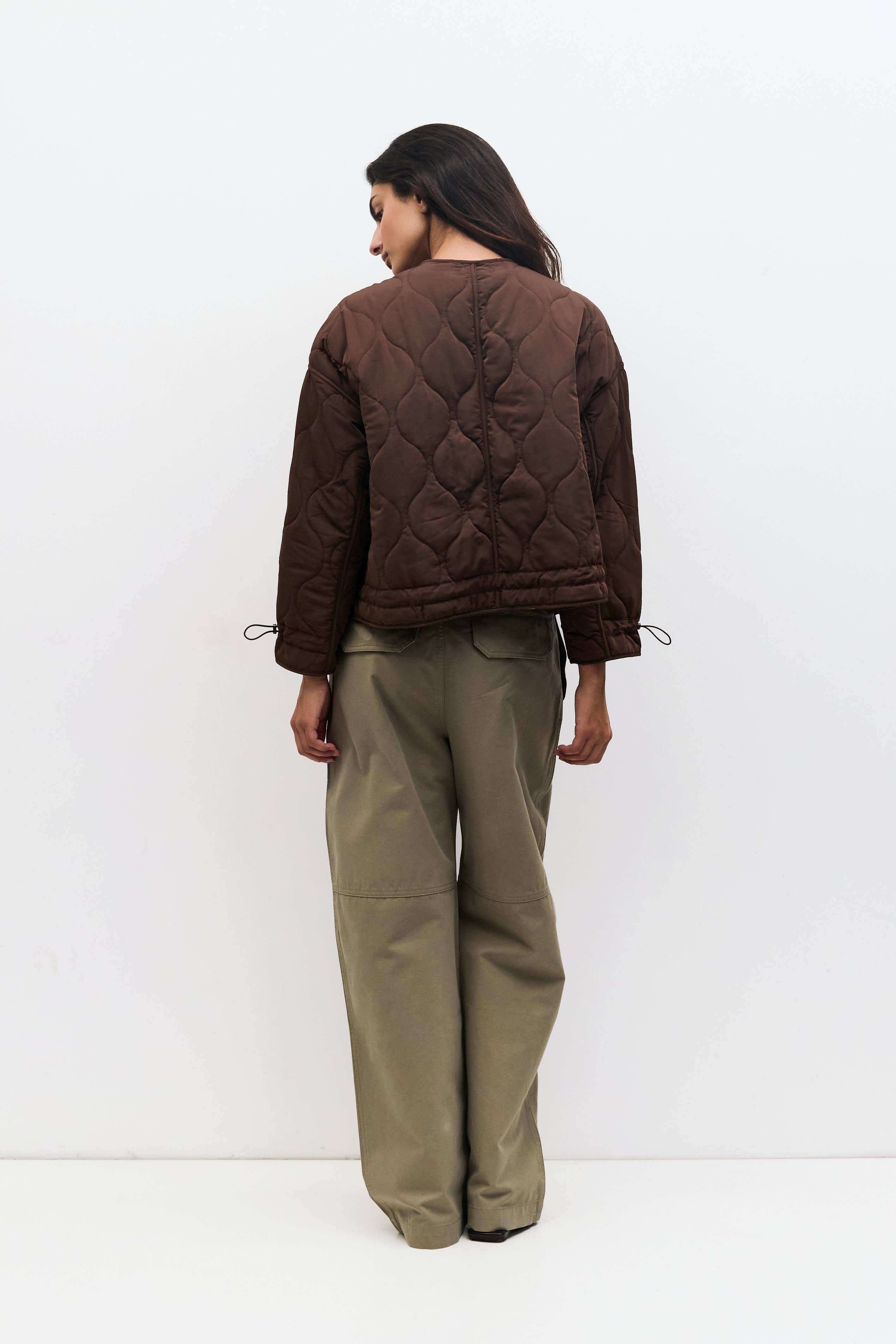 MOD REF – Großhandel Jacke – Damen – The Kara Jacket | Gesteppte Jacke mit Reißverschluss50