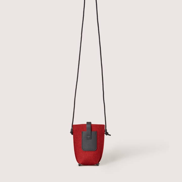 Graf Lantz - Wholesale Phone Wallet - Women's - Hana Merino Wool Phone Crossbody - Cherry Black1