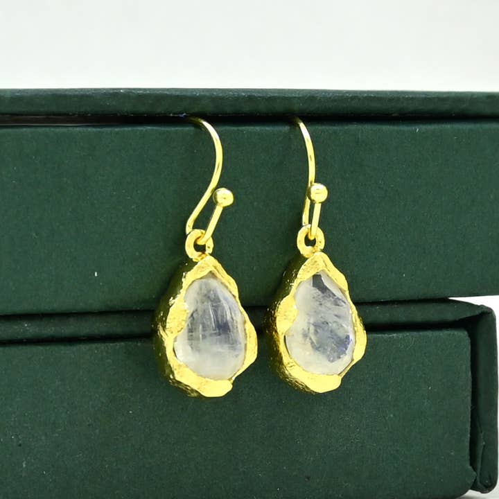 Schmuckoo Berlin - Wholesale Dangle Earrings - Kailany Earring Gold Plated - Rainbow Moonstone