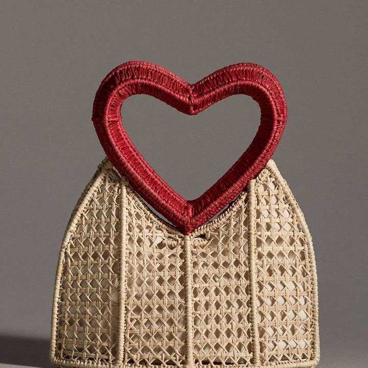 Heart Red Handle Handwoven Iraca Purse for wholesale by Macondo Forever