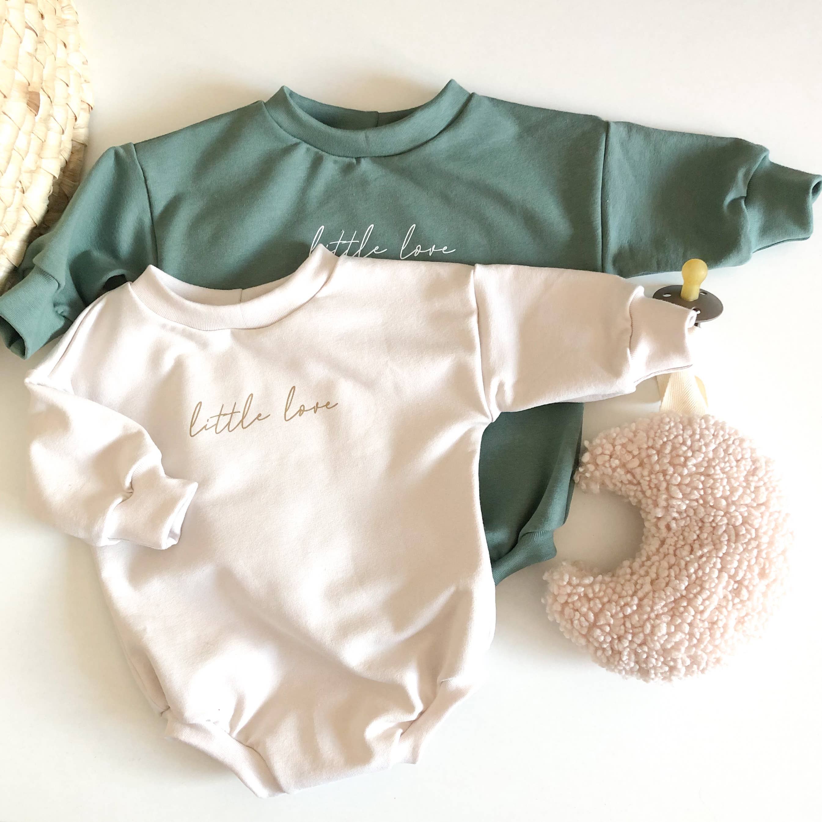 Traje harina pan  Baby costumes, Baby onesies, Clothes