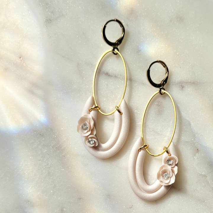 Thea | Oval | Forår for engroshandel hos Seasons in Kansas City