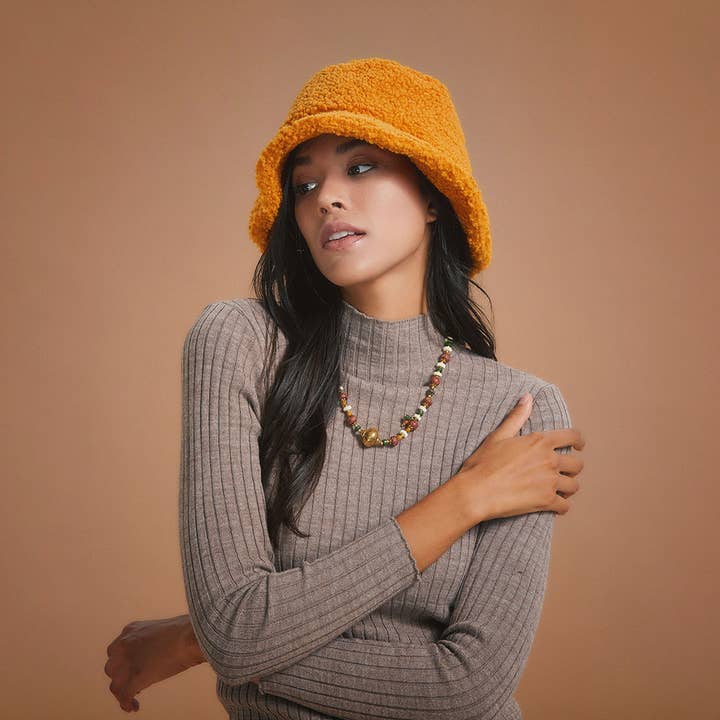 Cappello da pescatore in peluche da donna color senape per la vendita all'ingrosso da parte di Los Banditos