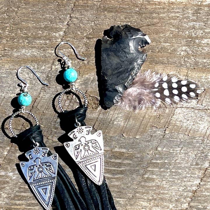 Fleurdesignz Western Jewelry – Brincos de argola por atacado – Brincos de franja de couro Thunderbird Western4